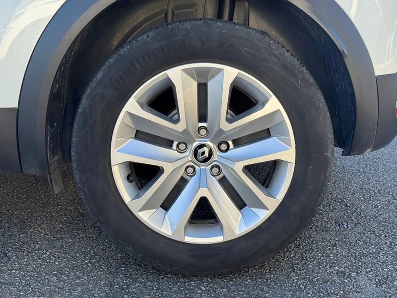 Photo de la voiture RENAULT CAPTUR TCe 90 Equilibre