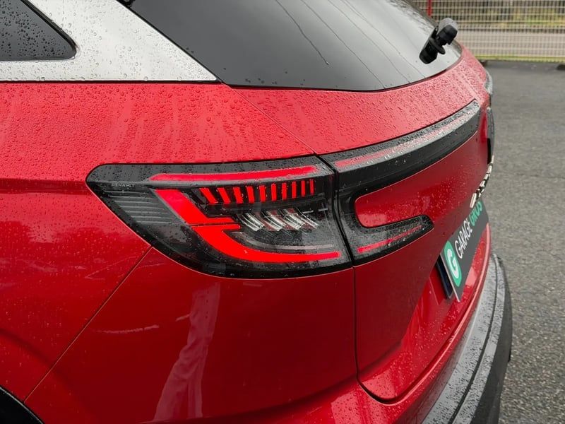 Photo de la voiture RENAULT AUSTRAL E-Tech full hybrid 200 GSR2 Techno