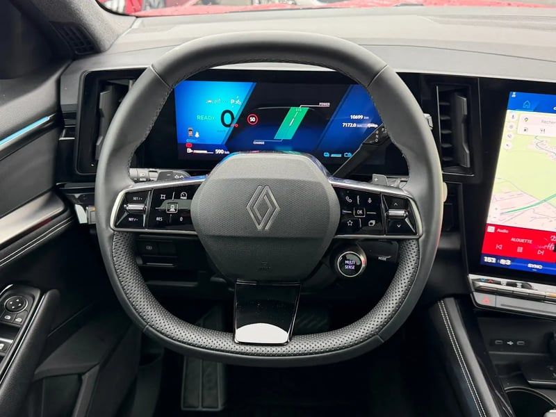 Photo de la voiture RENAULT AUSTRAL E-Tech full hybrid 200 GSR2 Techno