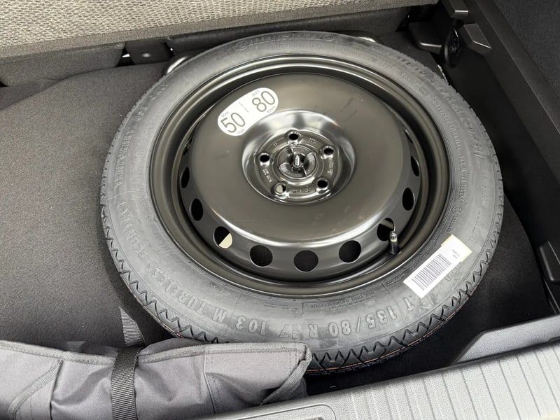 Photo de la voiture RENAULT CAPTUR E-Tech full hybrid 160 ch Techno