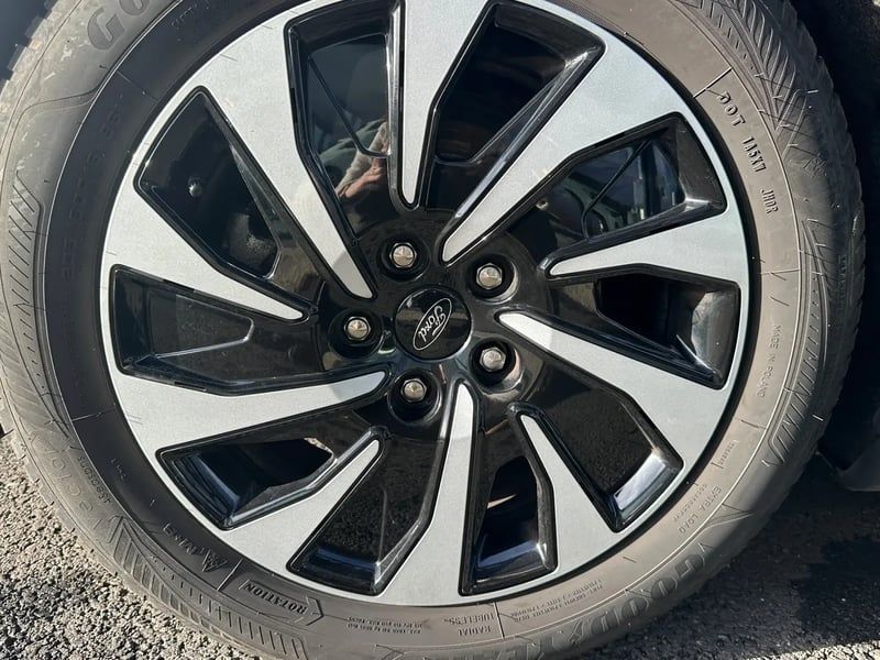 Photo de la voiture FORD FOCUS SW 1.0 EcoBoost 125 S&S Titanium +