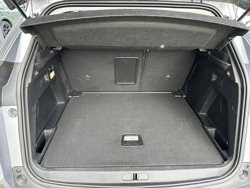 Photo de la voiture PEUGEOT 3008 Puretech 130ch S&S EAT8 Allure Pack