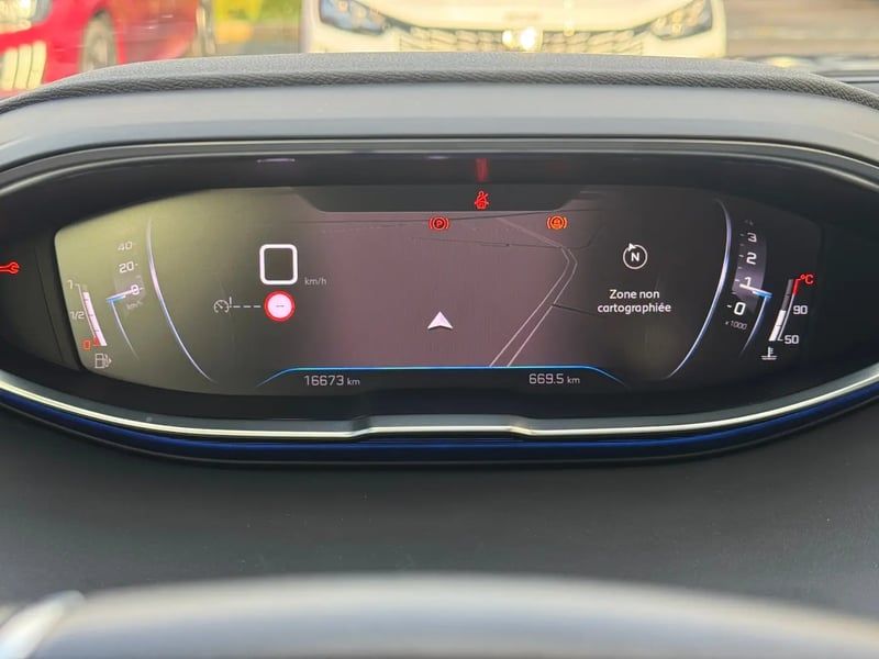 Photo de la voiture PEUGEOT 3008 PureTech 130ch S&S BVM6 GT