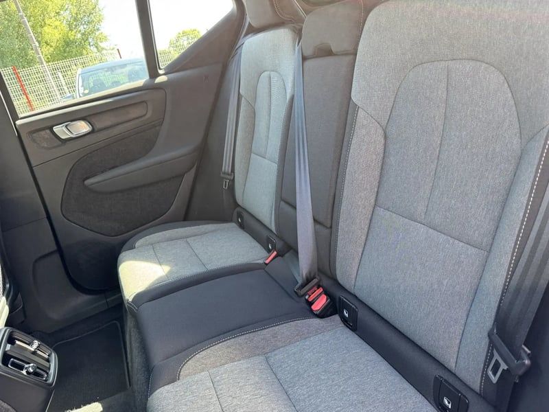 Photo de la voiture VOLVO XC40 B3 163 ch DCT7 Start