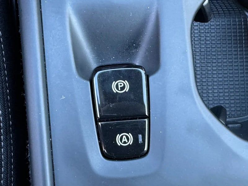 Photo de la voiture VOLVO XC40 B3 163 ch DCT7 Start