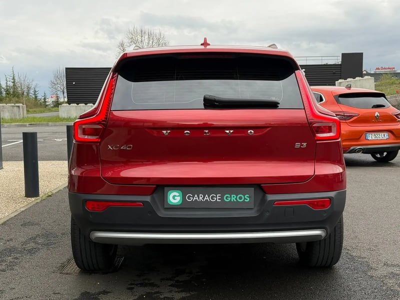 Photo de la voiture VOLVO XC40 B3 163 ch DCT7 Start