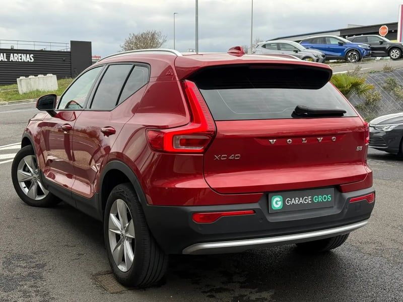 Photo de la voiture VOLVO XC40 B3 163 ch DCT7 Start