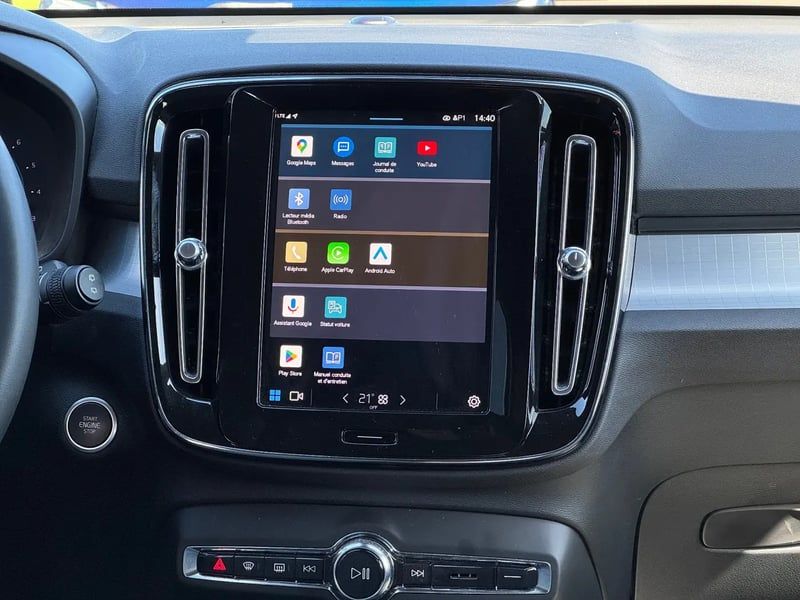 Photo de la voiture VOLVO XC40 B3 163 ch DCT7 Start