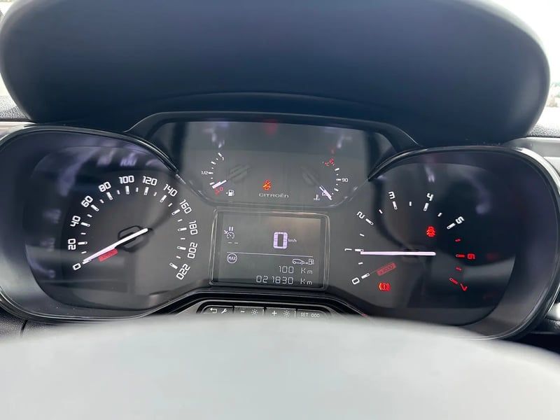 Photo de la voiture CITROEN C3 PureTech 83 S&S BVM5 Shine