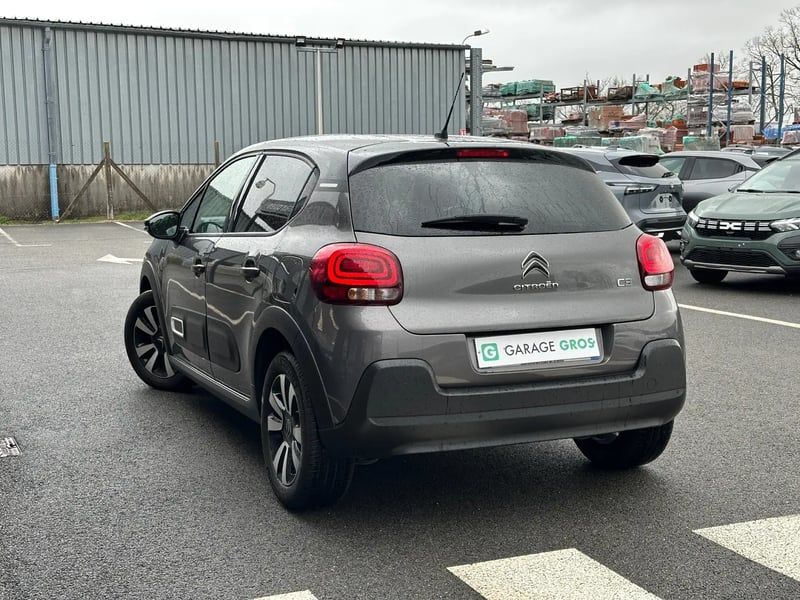 Photo de la voiture CITROEN C3 PureTech 83 S&S BVM5 Shine