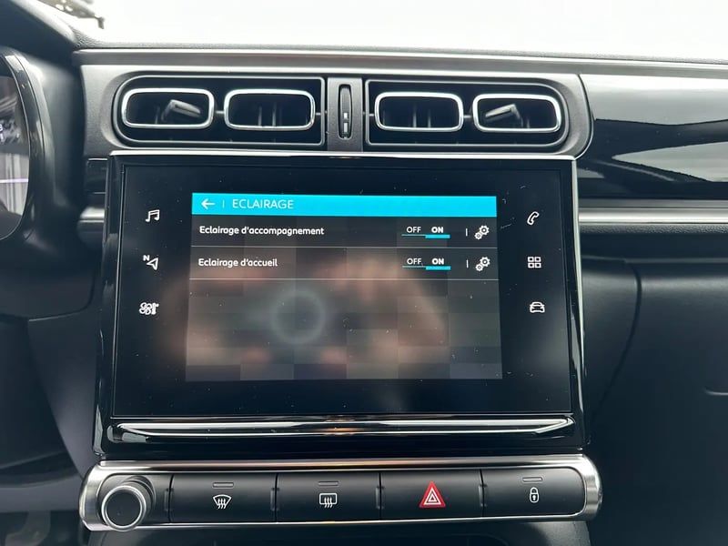 Photo de la voiture CITROEN C3 PureTech 83 S&S BVM5 Shine