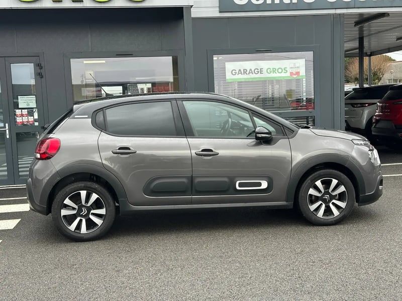 Photo de la voiture CITROEN C3 PureTech 83 S&S BVM5 Shine