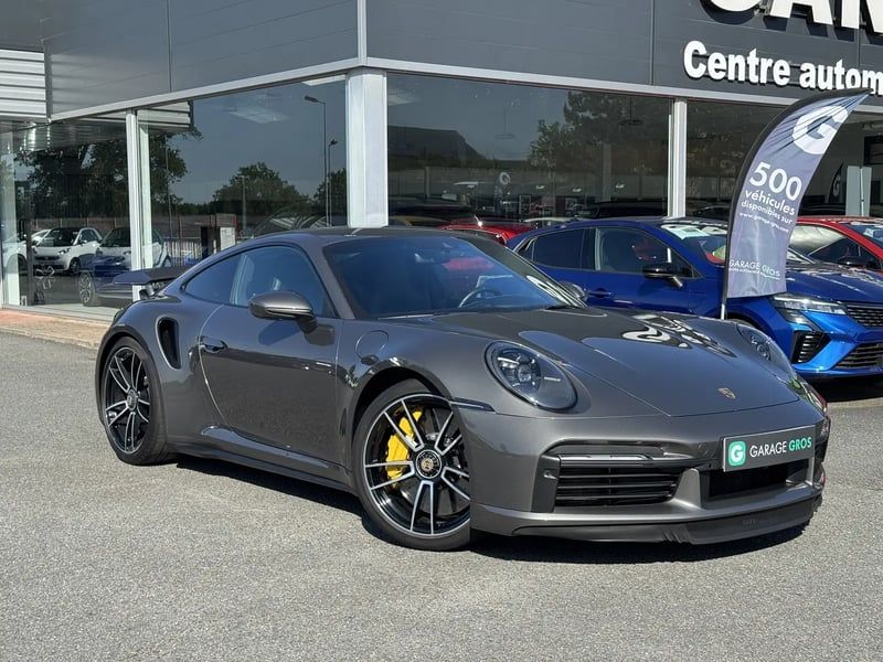 Photo de la voiture PORSCHE 911 TURBO S Coupe 3.8i 650 PDK