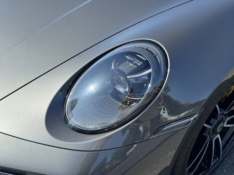 Photo de la voiture PORSCHE 911 TURBO S Coupe 3.8i 650 PDK