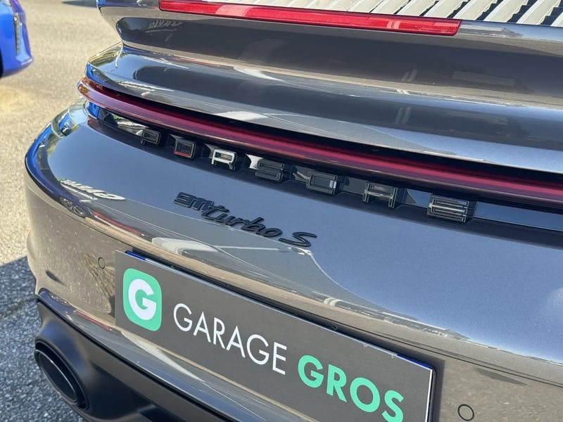 Photo de la voiture PORSCHE 911 TURBO S Coupe 3.8i 650 PDK