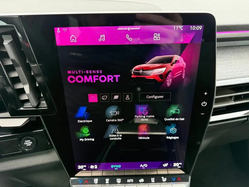 Photo de la voiture RENAULT AUSTRAL E-Tech full hybrid 200 GSR2 Techno