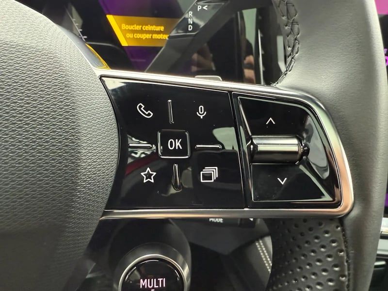 Photo de la voiture RENAULT AUSTRAL E-Tech full hybrid 200 GSR2 Techno