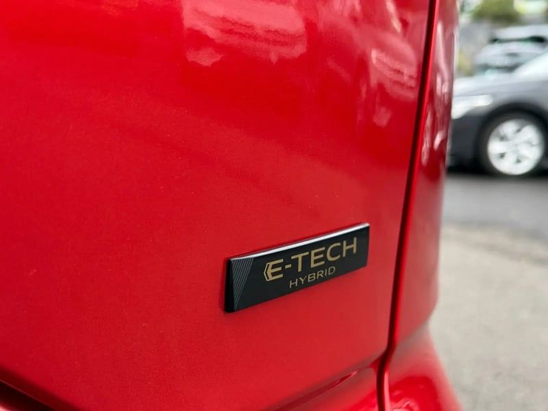 Photo de la voiture RENAULT AUSTRAL E-Tech full hybrid 200 GSR2 Techno