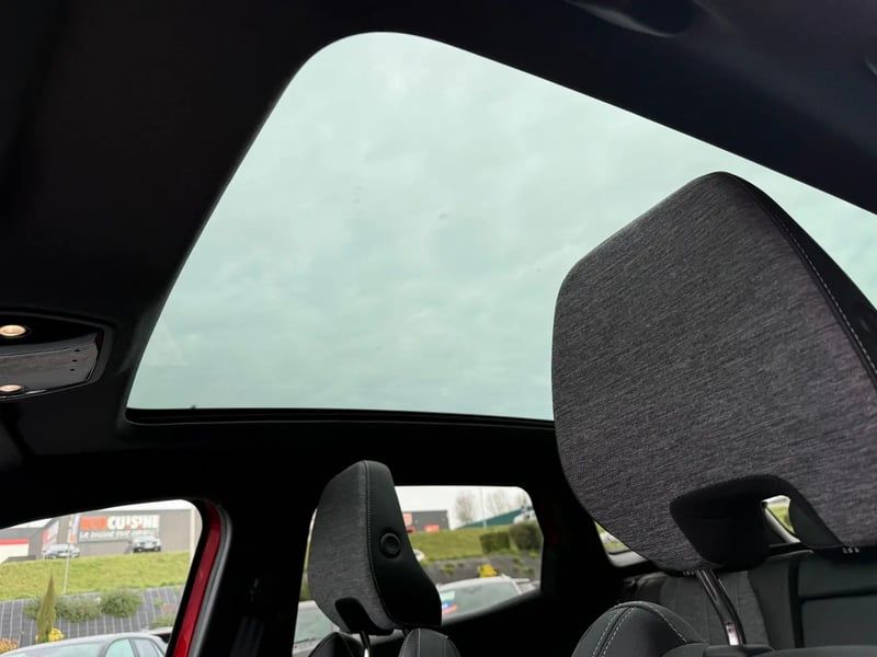 Photo de la voiture RENAULT AUSTRAL E-Tech full hybrid 200 GSR2 Techno