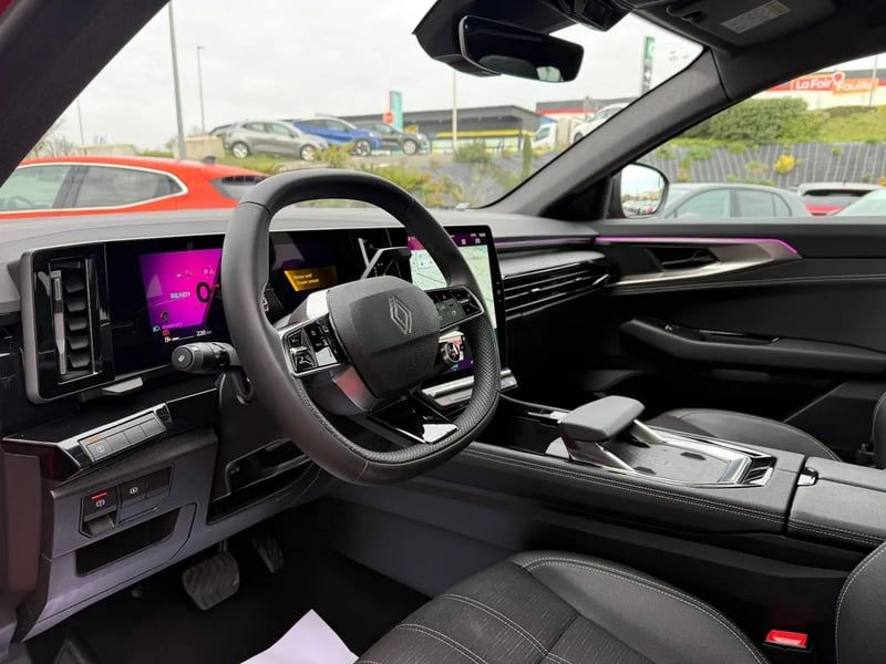 Photo de la voiture RENAULT AUSTRAL E-Tech full hybrid 200 GSR2 Techno