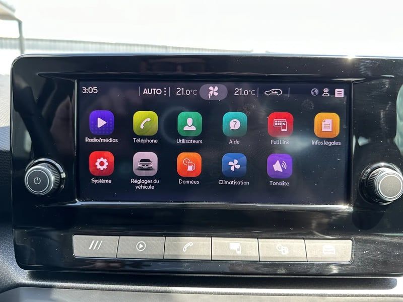 Photo de la voiture SEAT LEON 1.0 TSI 130 BVM6 Style