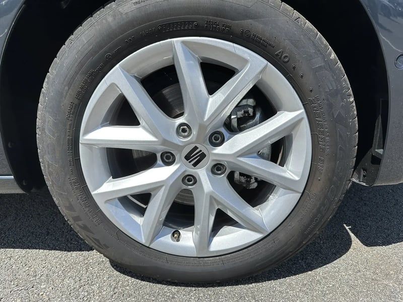 Photo de la voiture SEAT LEON 1.0 TSI 130 BVM6 Style