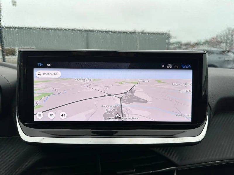 Photo de la voiture PEUGEOT 208 Hybrid 100 e-DCS6 Allure