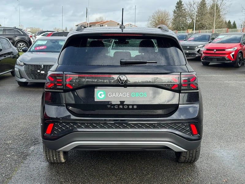 Photo de la voiture VOLKSWAGEN T-CROSS 1.0 TSI 116 Start/Stop DSG7 R-Line Edition