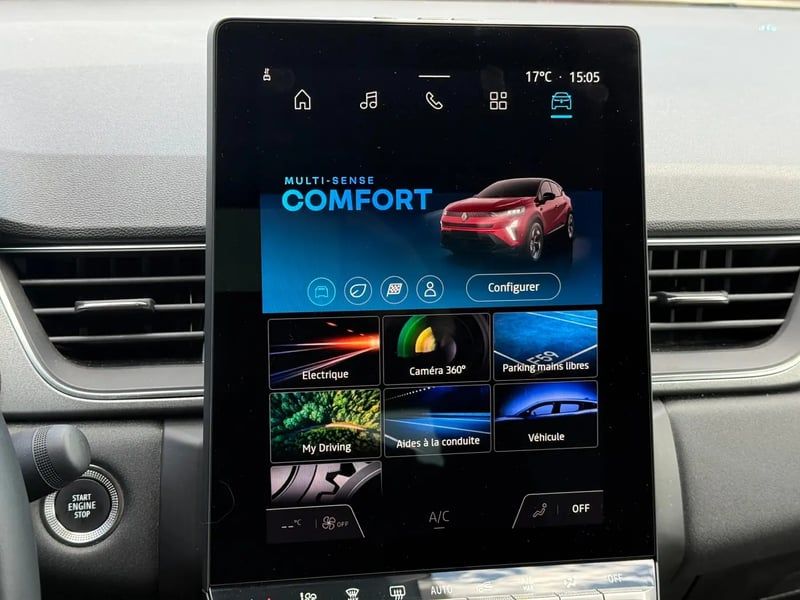 Photo de la voiture RENAULT CAPTUR E-Tech full hybrid 145 ch Techno