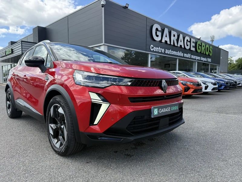 Photo de la voiture RENAULT CAPTUR E-Tech full hybrid 145 ch Techno