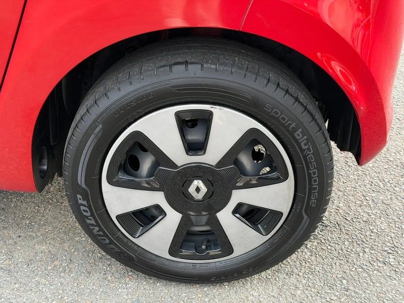 Photo de la voiture RENAULT TWINGO III 1.0 SCe 70 E6C Limited