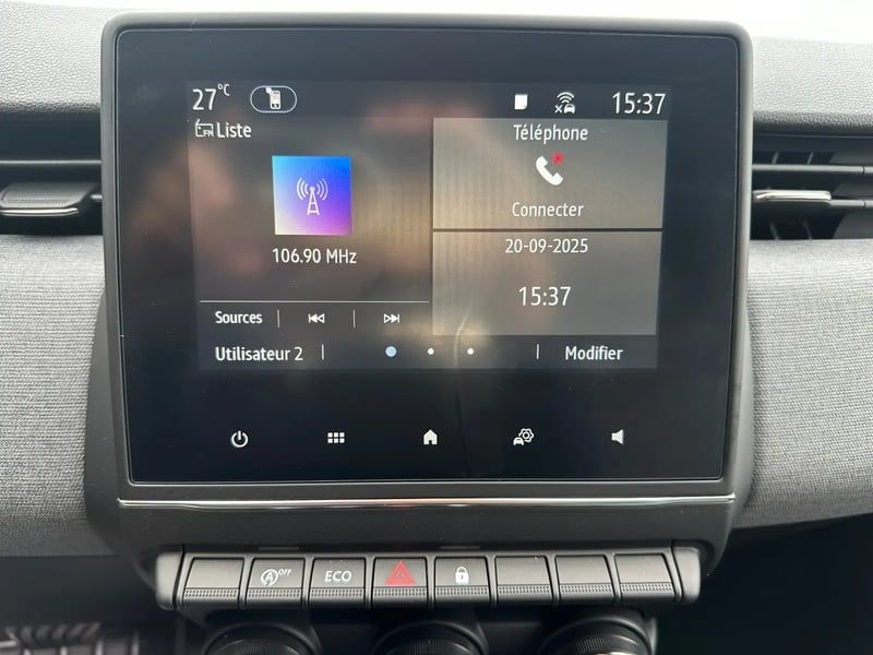 Photo de la voiture RENAULT CLIO V TCe 90 X-Tronic Evolution