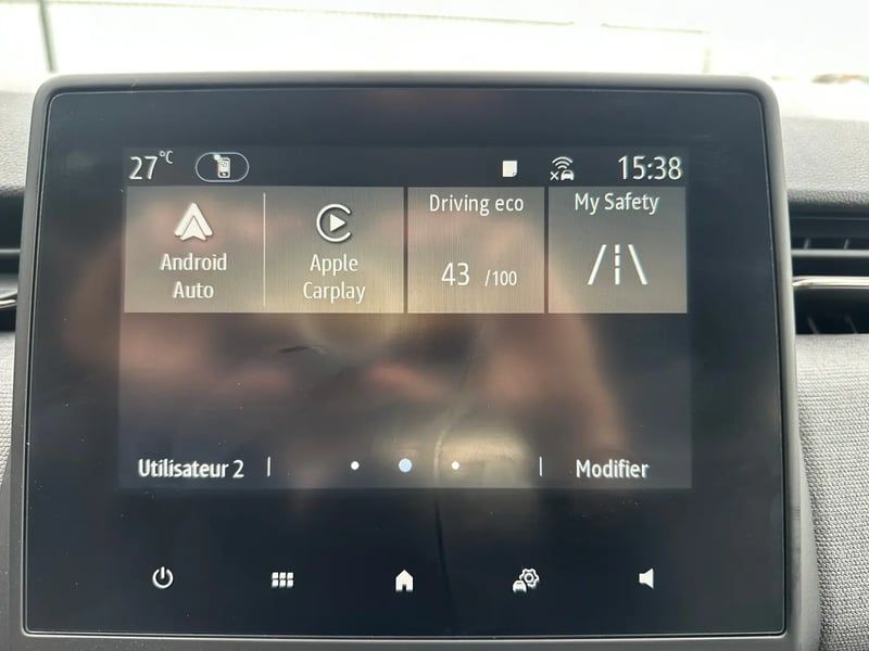 Photo de la voiture RENAULT CLIO V TCe 90 X-Tronic Evolution