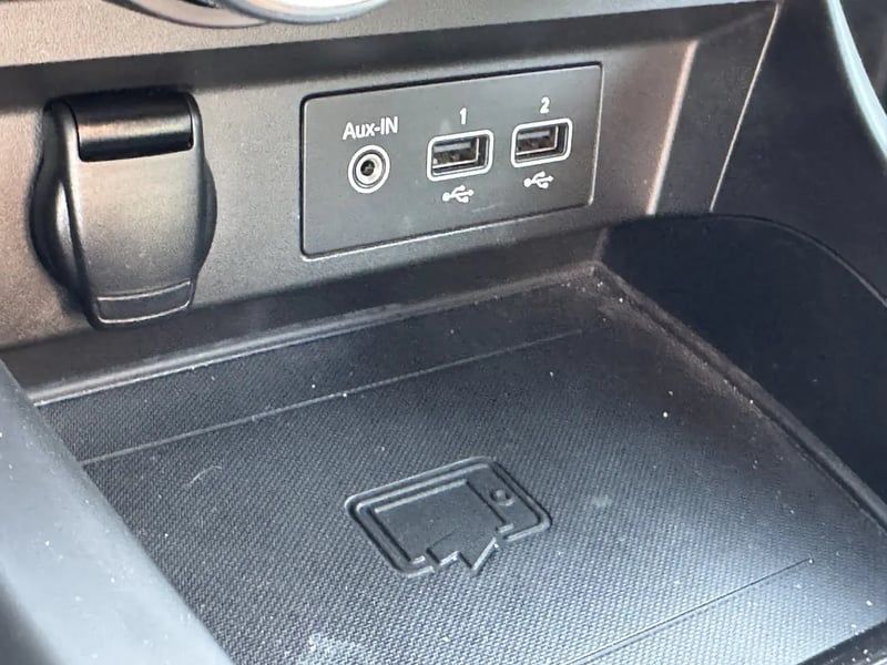 Photo de la voiture RENAULT ARKANA E-Tech hybride 145 - 22 Techno