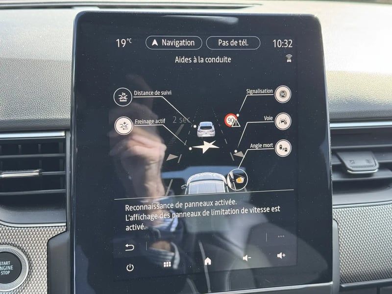 Photo de la voiture RENAULT ARKANA E-Tech hybride 145 - 22 Techno