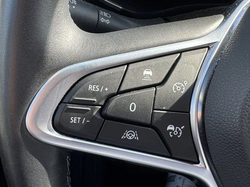 Photo de la voiture RENAULT ARKANA E-Tech hybride 145 - 22 Techno