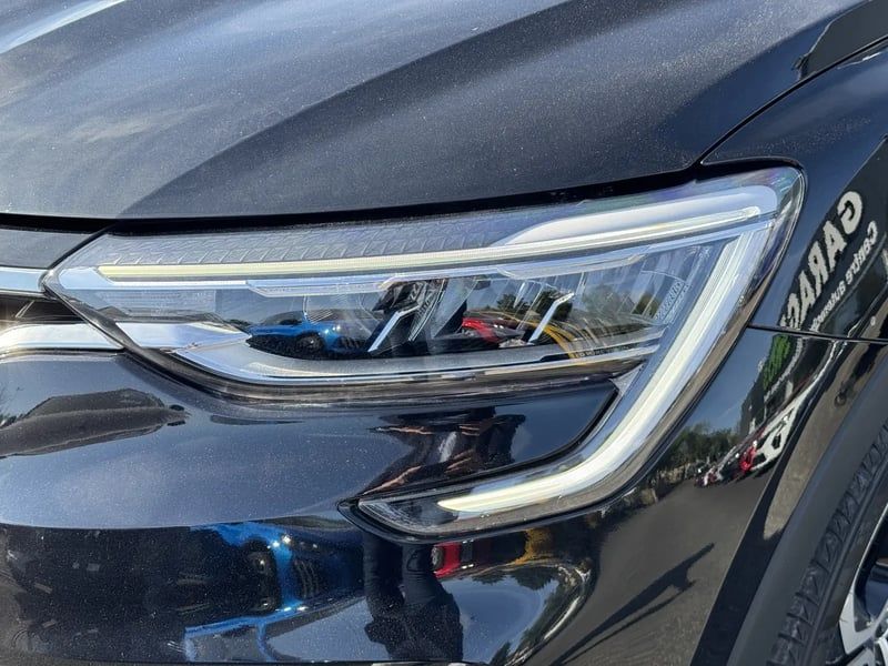 Photo de la voiture RENAULT ARKANA E-Tech hybride 145 - 22 Techno