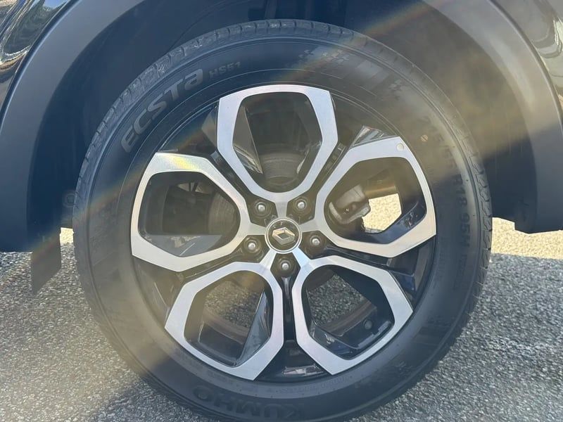 Photo de la voiture RENAULT ARKANA E-Tech hybride 145 - 22 Techno