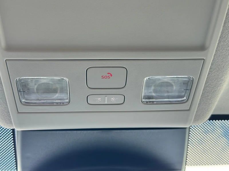 Photo de la voiture VOLKSWAGEN TRANSPORTER PROCAB L1H1 2.0 TDI 170 BVA8 BUSINESS - 4P