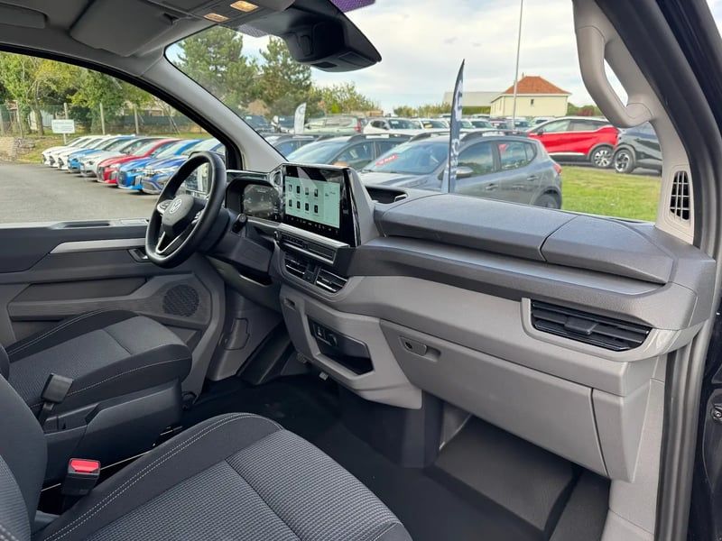 Photo de la voiture VOLKSWAGEN TRANSPORTER PROCAB L1H1 2.0 TDI 170 BVA8 BUSINESS - 4P