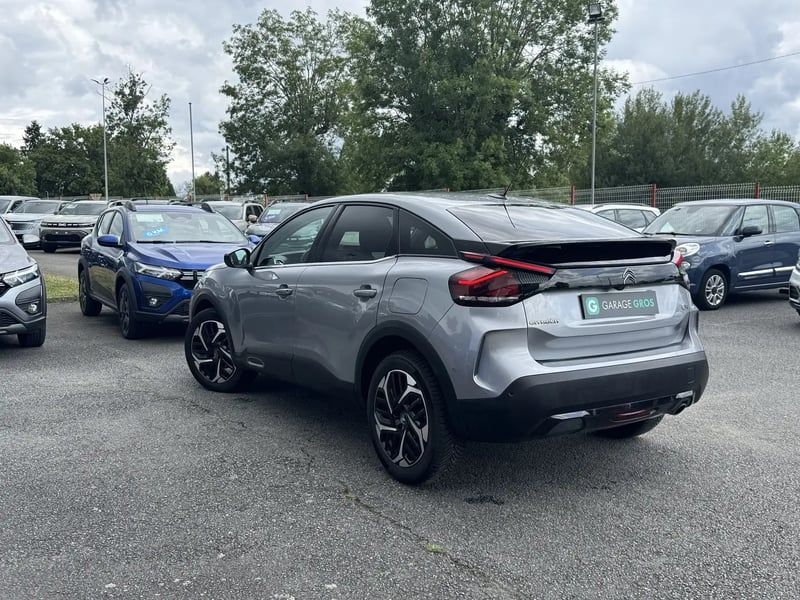 Photo de la voiture CITROEN C4 BlueHDi 130 S&S EAT8 Shine