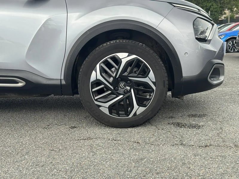 Photo de la voiture CITROEN C4 BlueHDi 130 S&S EAT8 Shine