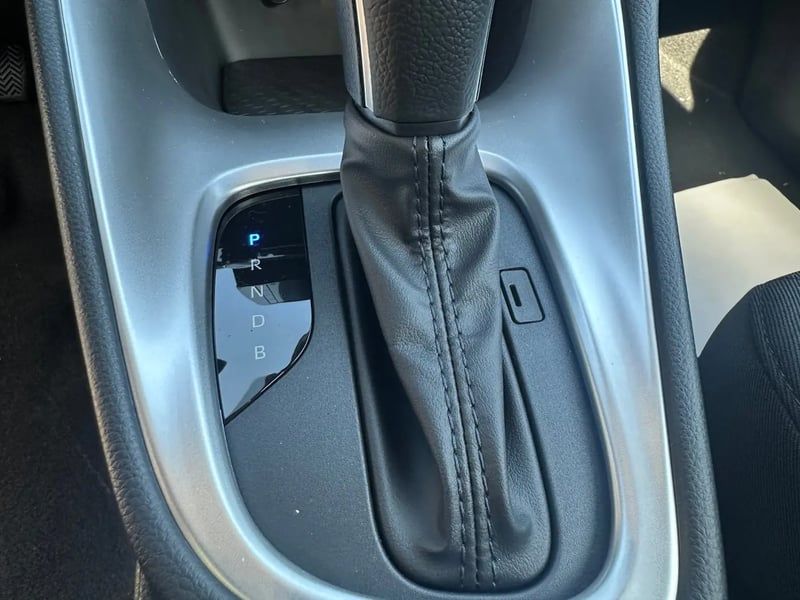 Photo de la voiture TOYOTA YARIS HYBRIDE 116h Dynamic