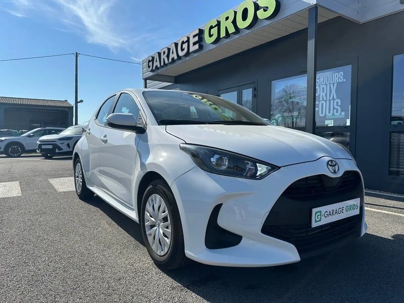 Photo de la voiture TOYOTA YARIS HYBRIDE 116h Dynamic