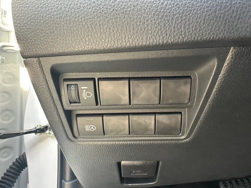 Photo de la voiture TOYOTA YARIS HYBRIDE 116h Dynamic