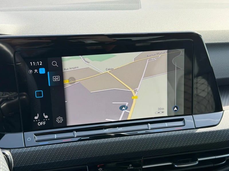 Photo de la voiture VOLKSWAGEN GOLF 1.5 eTSI OPF 150 DSG7 R-Line