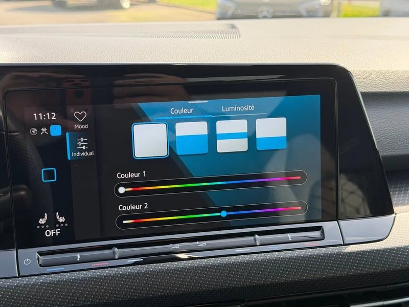 Photo de la voiture VOLKSWAGEN GOLF 1.5 eTSI OPF 150 DSG7 R-Line