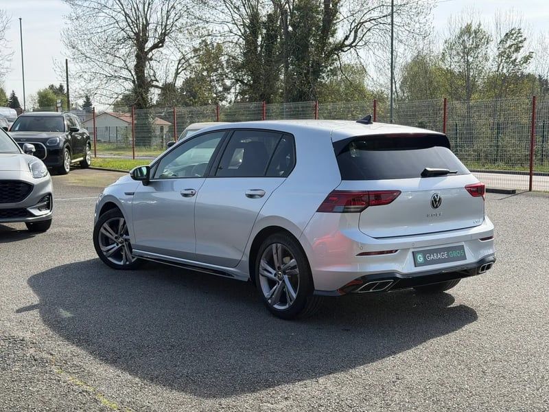 Photo de la voiture VOLKSWAGEN GOLF 1.5 eTSI OPF 150 DSG7 R-Line