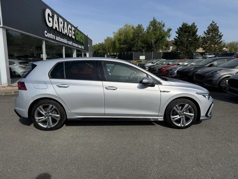 Photo de la voiture VOLKSWAGEN GOLF 1.5 eTSI OPF 150 DSG7 R-Line
