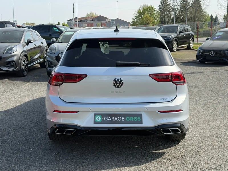 Photo de la voiture VOLKSWAGEN GOLF 1.5 eTSI OPF 150 DSG7 R-Line